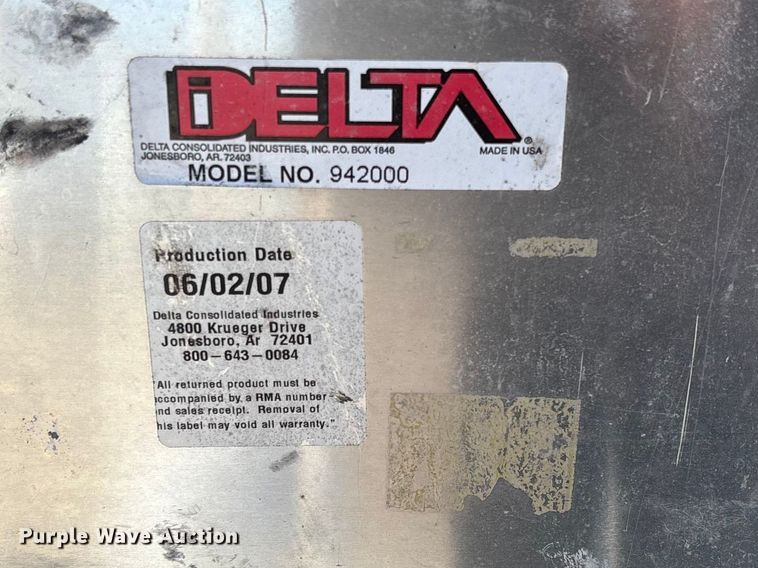 image for item FC5523 2005 Chevrolet Silverado 1500 pickup truck