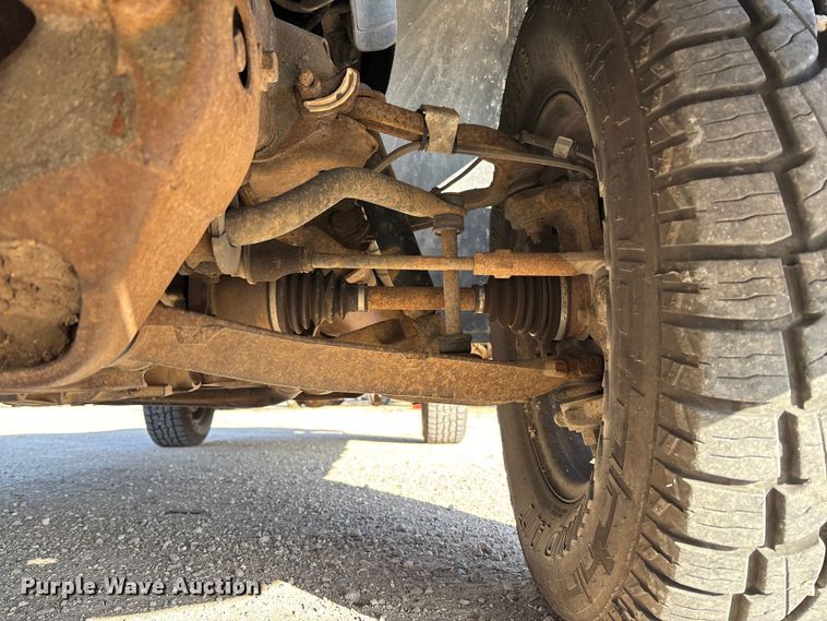 image for item FC5523 2005 Chevrolet Silverado 1500 pickup truck