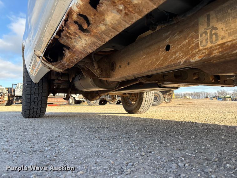 image for item FC5523 2005 Chevrolet Silverado 1500 pickup truck