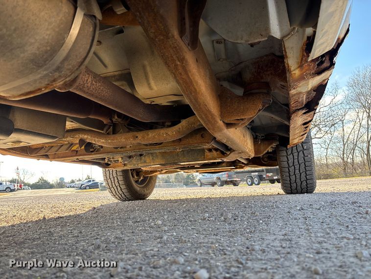 image for item FC5523 2005 Chevrolet Silverado 1500 pickup truck