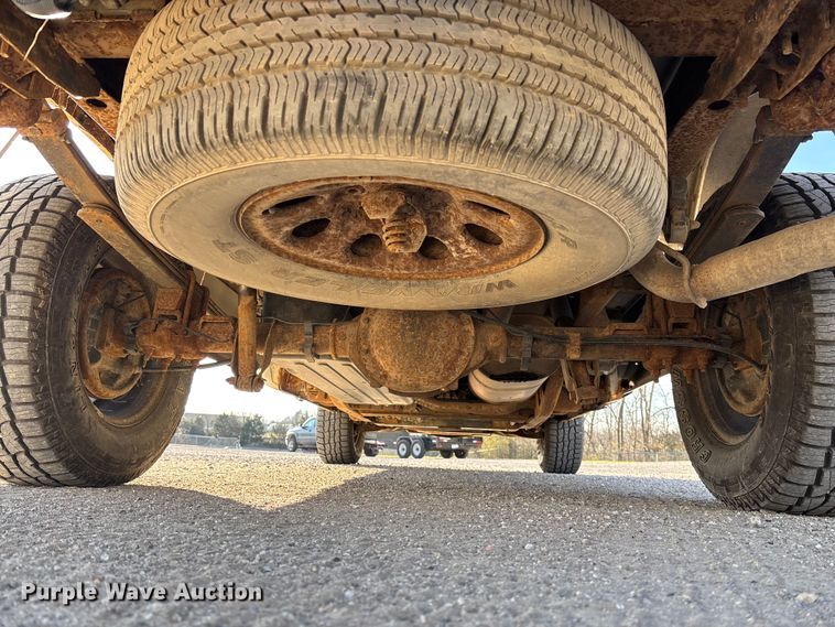 image for item FC5523 2005 Chevrolet Silverado 1500 pickup truck