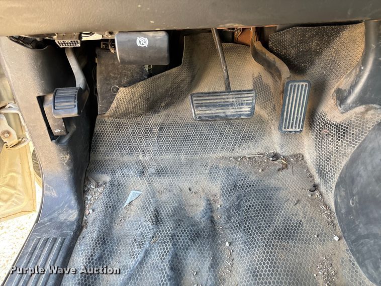 image for item FC5523 2005 Chevrolet Silverado 1500 pickup truck