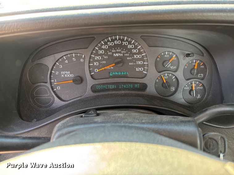 image for item FC5523 2005 Chevrolet Silverado 1500 pickup truck