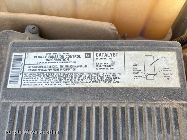 image for item FC5523 2005 Chevrolet Silverado 1500 pickup truck