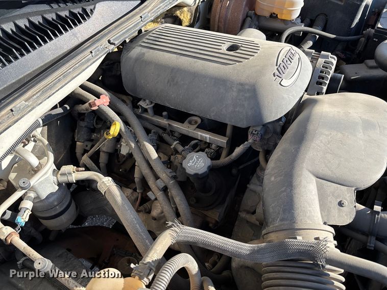 image for item FC5523 2005 Chevrolet Silverado 1500 pickup truck