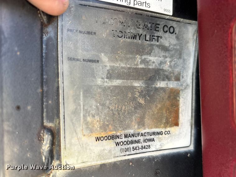 image for item FC5524 2001 Chevrolet 1500 pickup truck