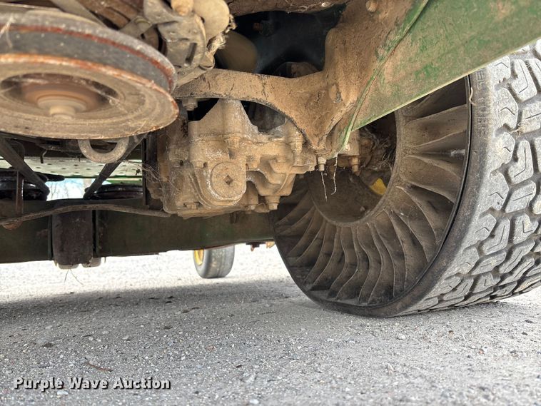 image for item FC5526 2019 John Deere Z960M ZTR lawn mower