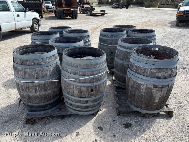 image for item FC5528 (11) whiskey barrels