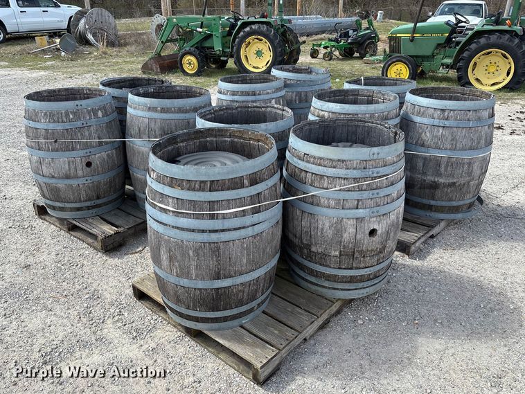 image for item FC5528 (11) whiskey barrels