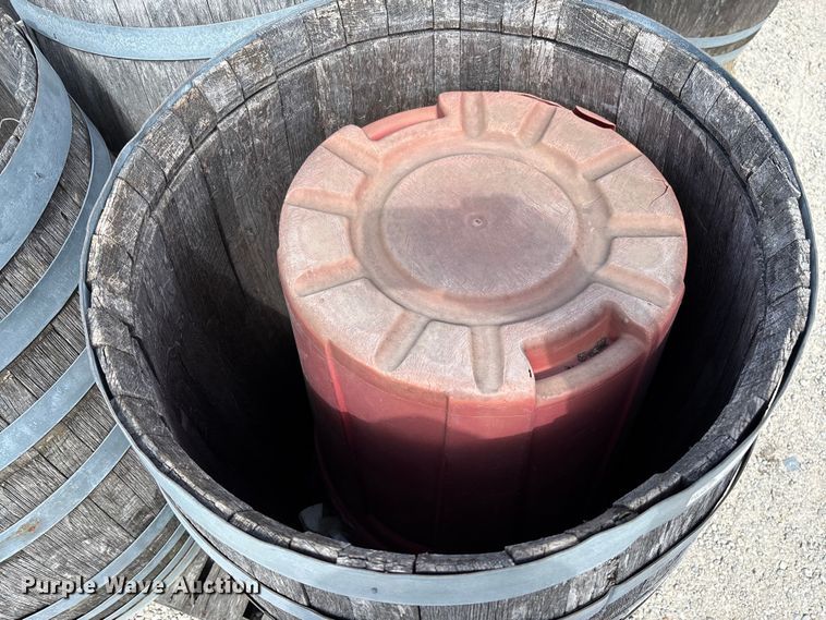 image for item FC5528 (11) whiskey barrels