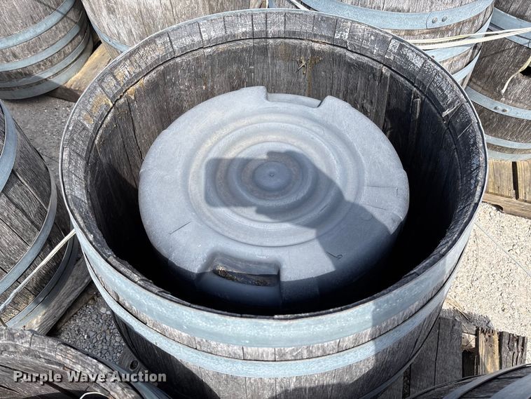 image for item FC5528 (11) whiskey barrels