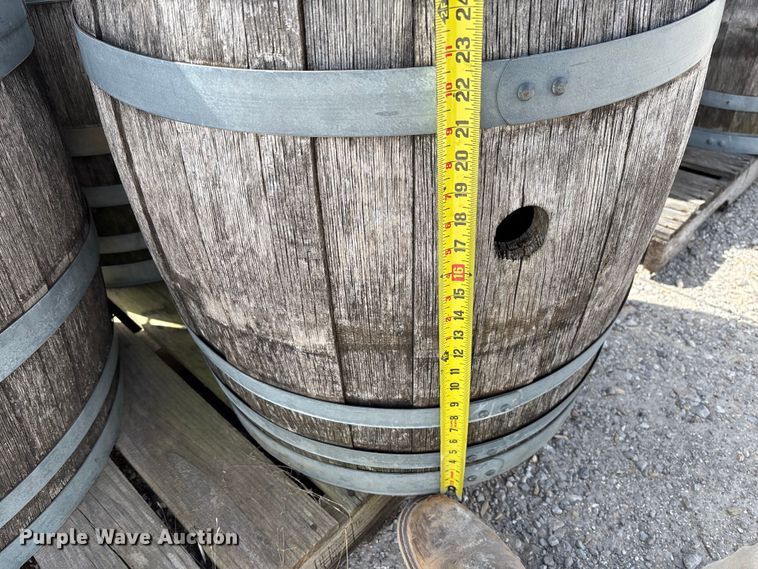 image for item FC5528 (11) whiskey barrels