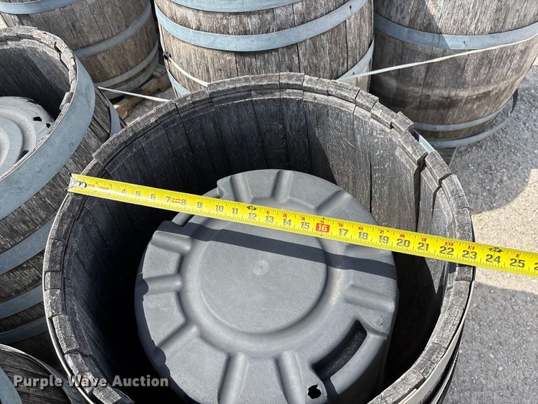 image for item FC5528 (11) whiskey barrels