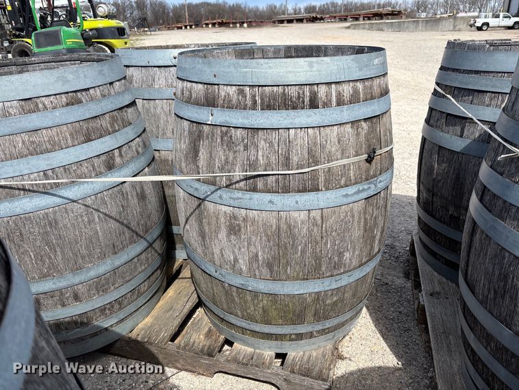 image for item FC5528 (11) whiskey barrels