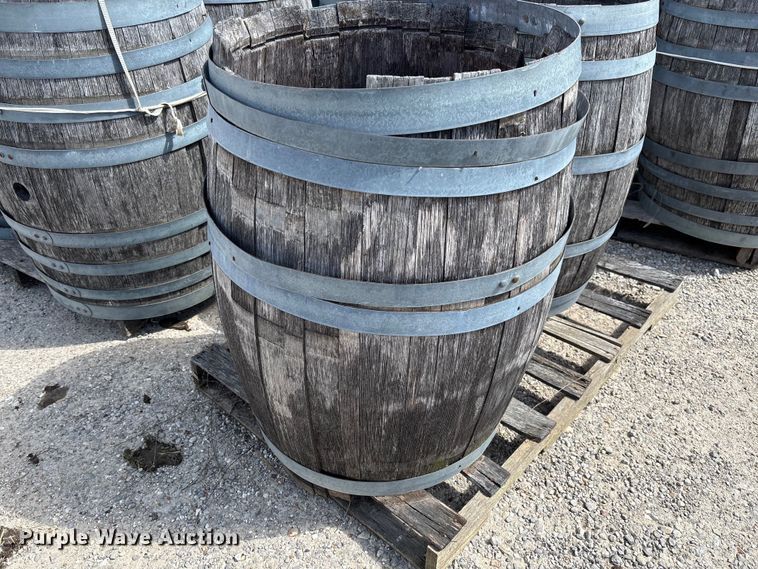 image for item FC5528 (11) whiskey barrels