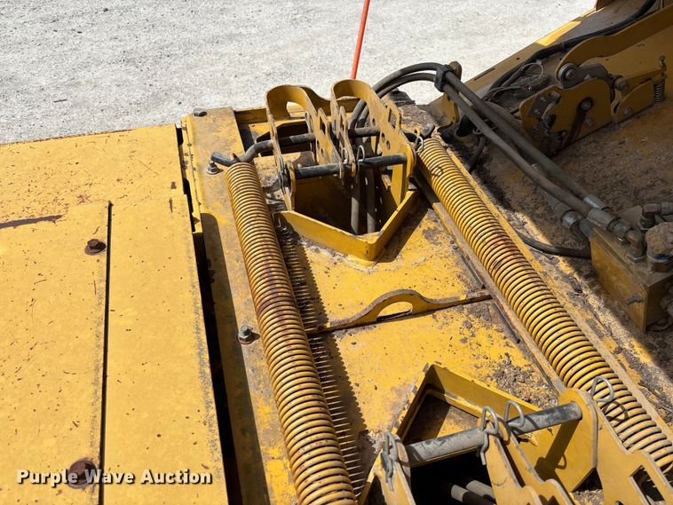 image for item FC5529 2008 Vermeer BC1500 wood chipper