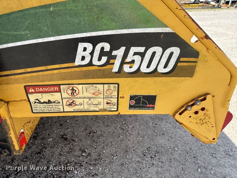 image for item FC5529 2008 Vermeer BC1500 wood chipper