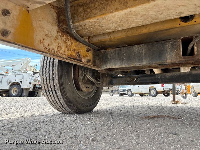 image for item FC5529 2008 Vermeer BC1500 wood chipper