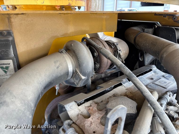 image for item FC5529 2008 Vermeer BC1500 wood chipper