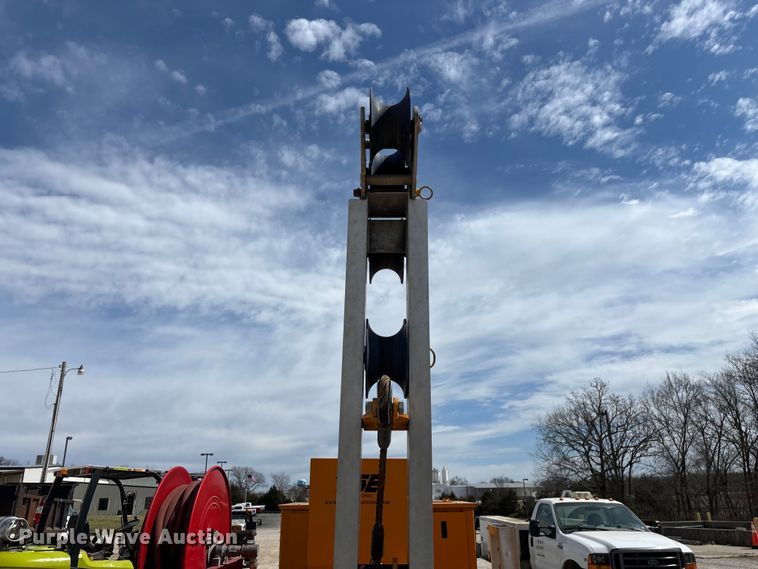 image for item FC5530 TSE UP70B underground cable puller