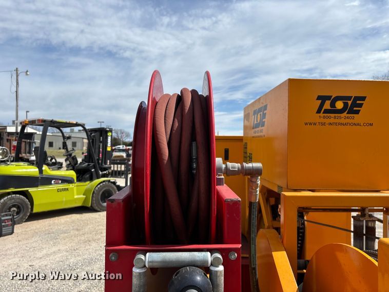 image for item FC5530 TSE UP70B underground cable puller