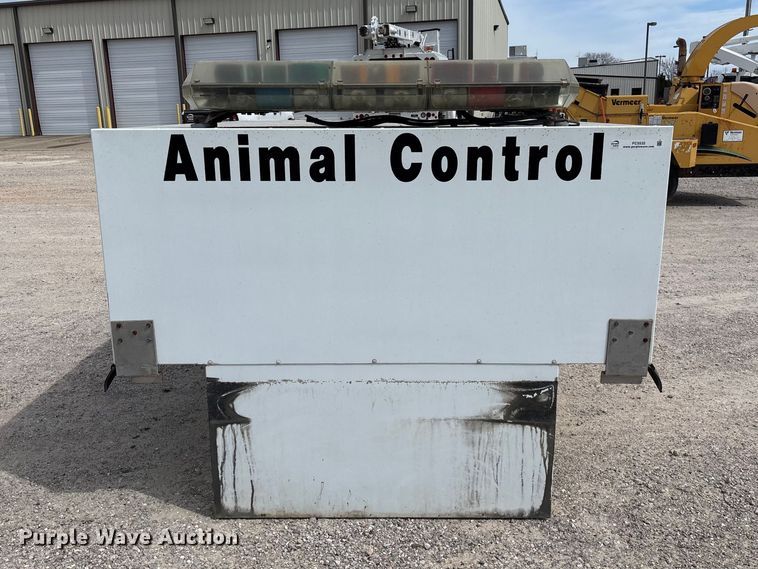 image for item FC5532 2005 Mavron AT-806-CL8 animal control bed insert