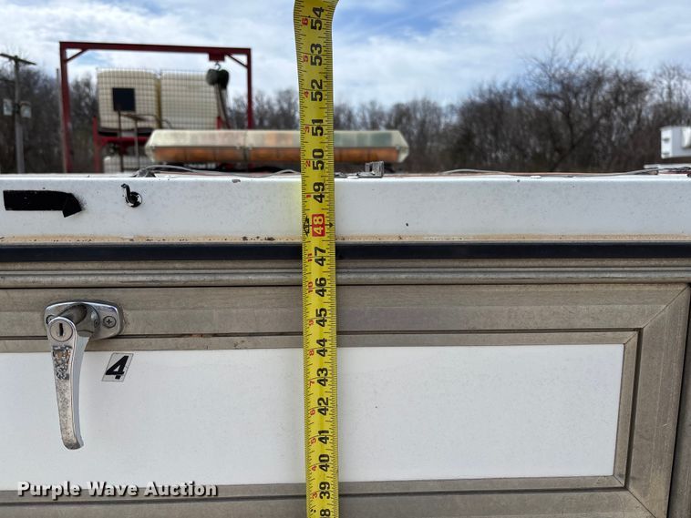 image for item FC5532 2005 Mavron AT-806-CL8 animal control bed insert