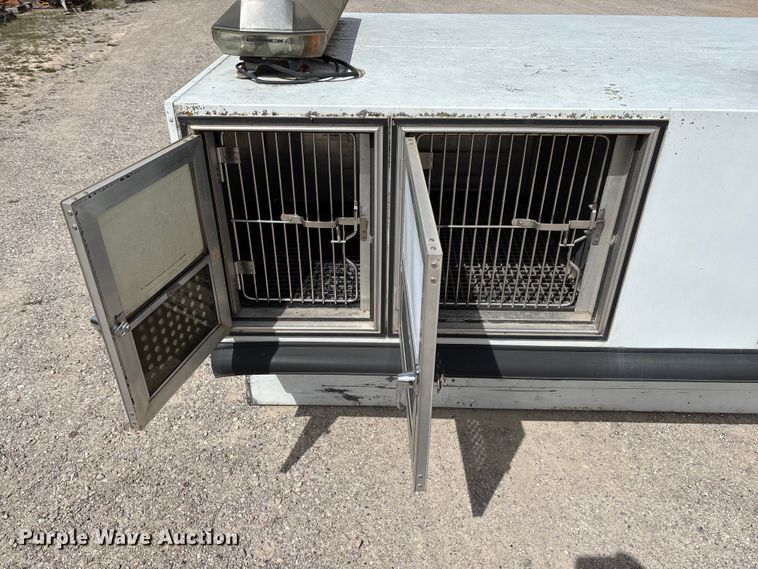 image for item FC5532 2005 Mavron AT-806-CL8 animal control bed insert