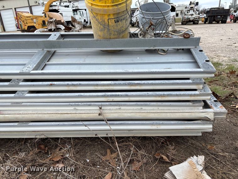 image for item FC5537 (2) garage doors