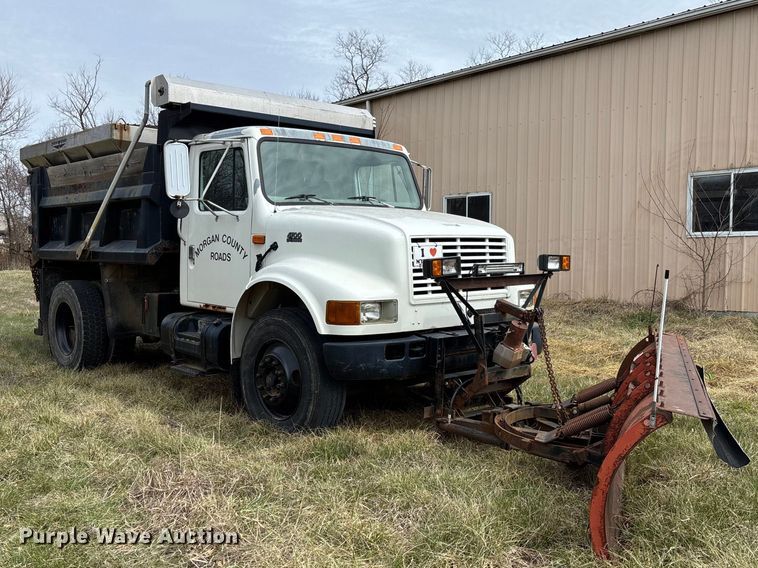 image for item FC5538 2002 International 4700 dump truck