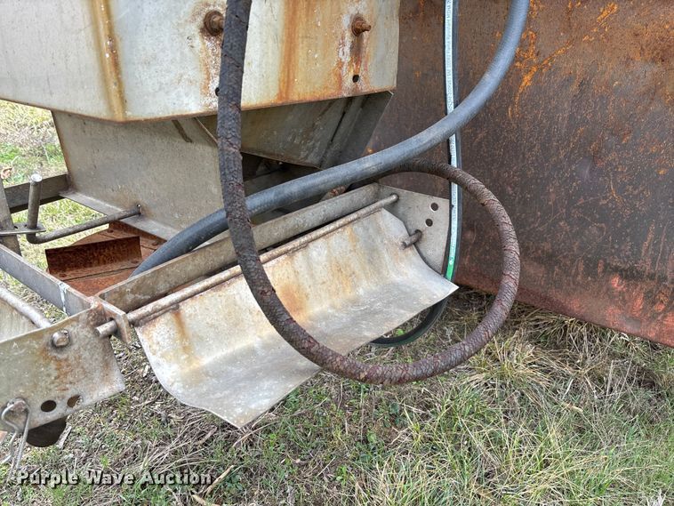 image for item FC5538 2002 International 4700 dump truck