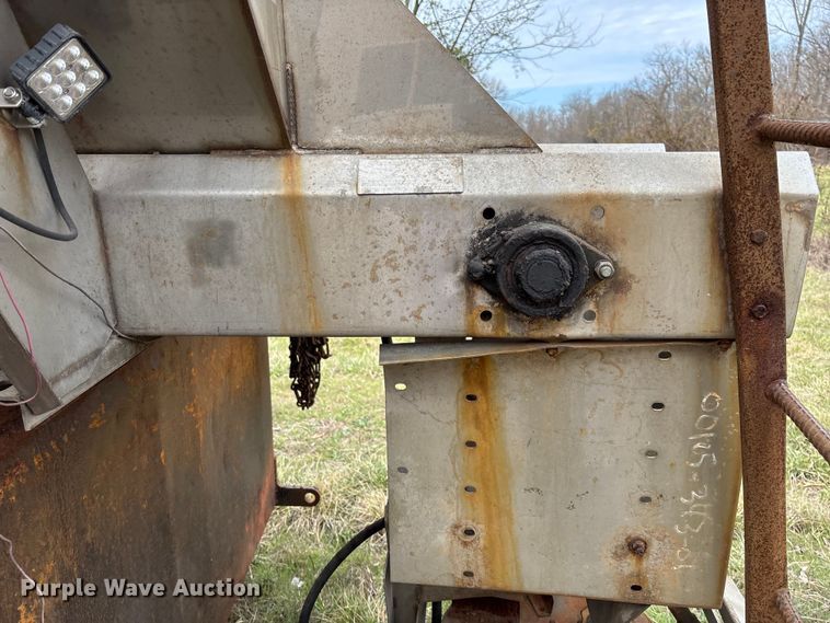 image for item FC5538 2002 International 4700 dump truck