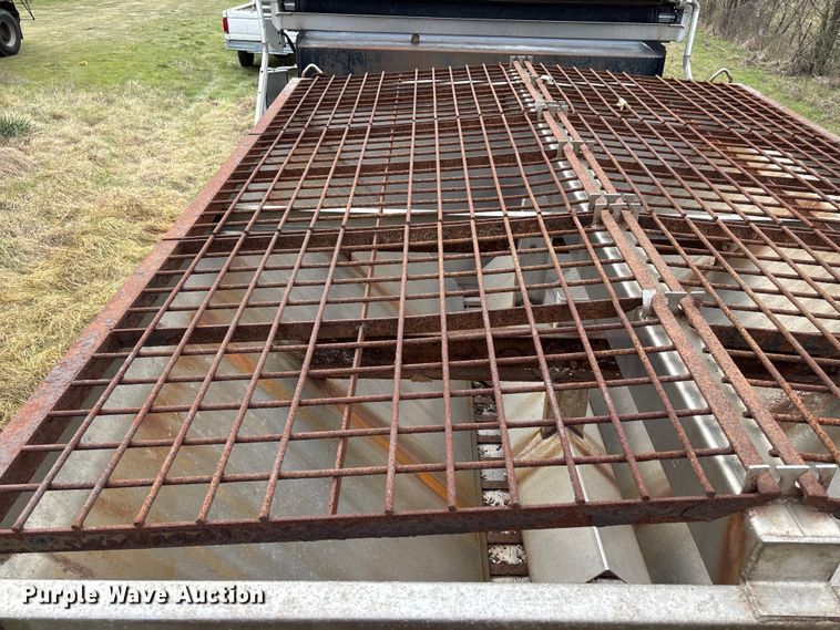 image for item FC5538 2002 International 4700 dump truck