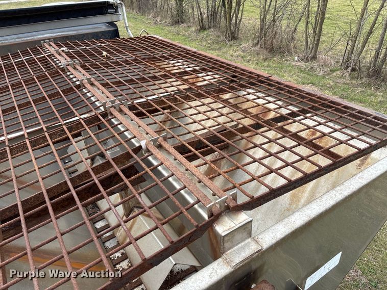 image for item FC5538 2002 International 4700 dump truck