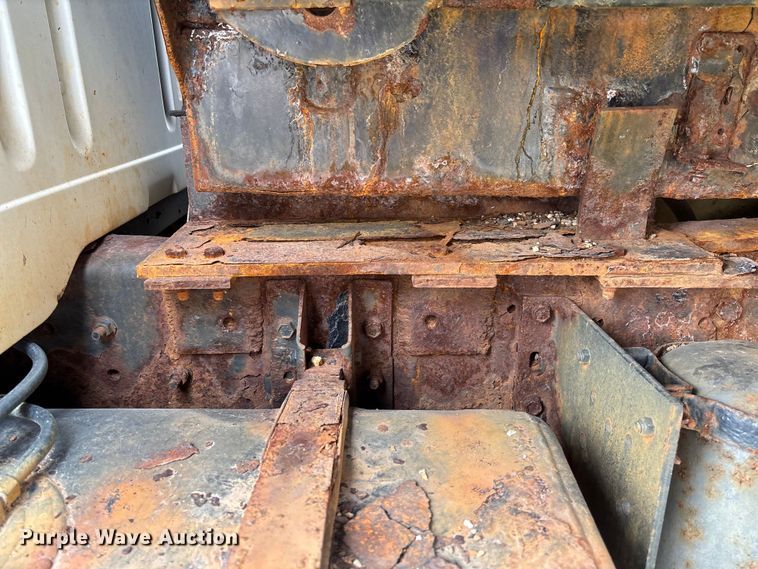 image for item FC5538 2002 International 4700 dump truck
