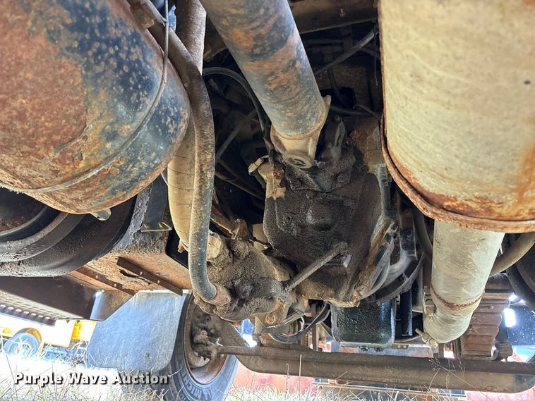 image for item FC5538 2002 International 4700 dump truck