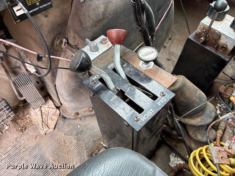 image for item FC5538 2002 International 4700 dump truck
