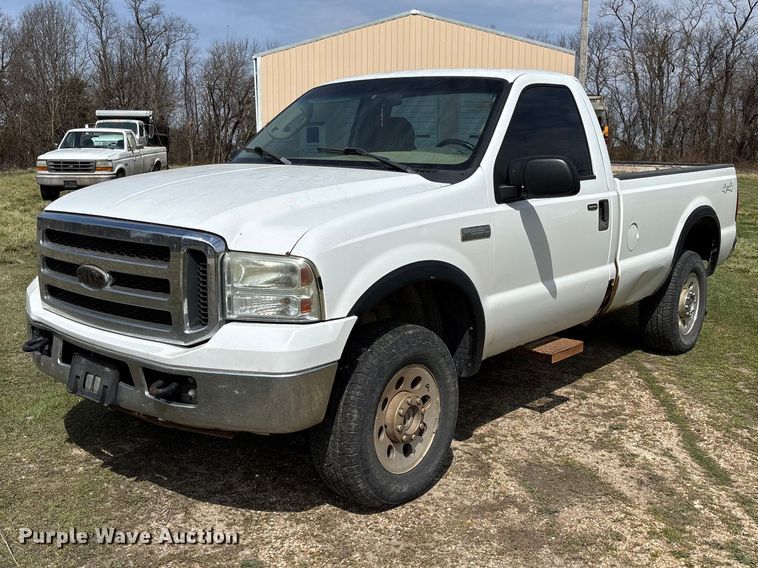 image for item FC5539 2005 Ford F250 Super Duty pickup truck