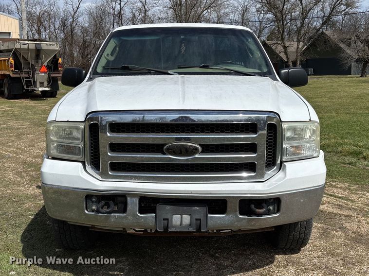 image for item FC5539 2005 Ford F250 Super Duty pickup truck
