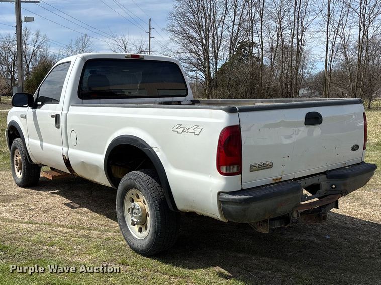 image for item FC5539 2005 Ford F250 Super Duty pickup truck