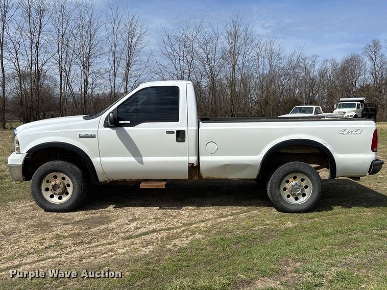 image for item FC5539 2005 Ford F250 Super Duty pickup truck