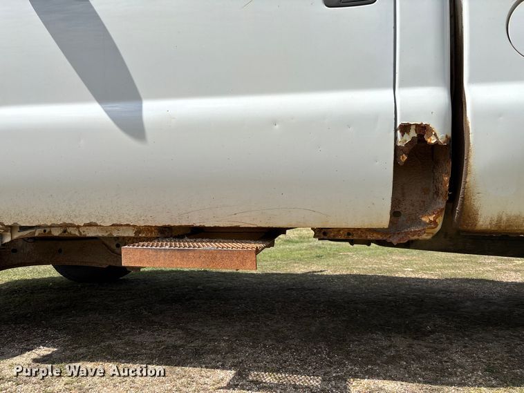 image for item FC5539 2005 Ford F250 Super Duty pickup truck