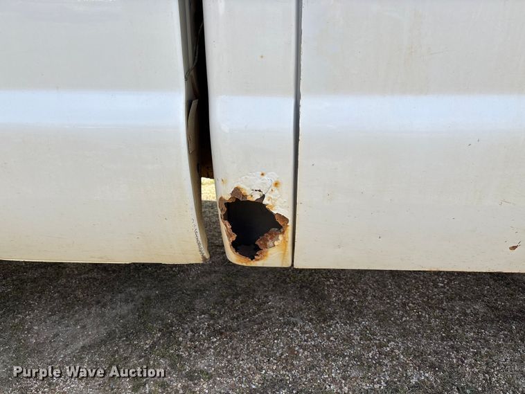 image for item FC5539 2005 Ford F250 Super Duty pickup truck