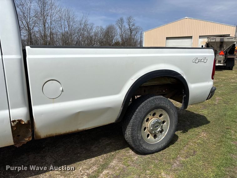 image for item FC5539 2005 Ford F250 Super Duty pickup truck