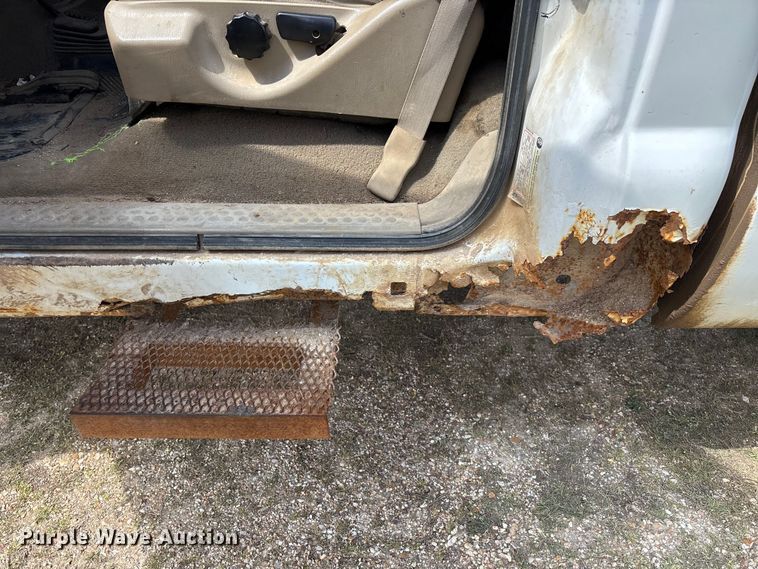 image for item FC5539 2005 Ford F250 Super Duty pickup truck