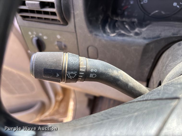 image for item FC5539 2005 Ford F250 Super Duty pickup truck