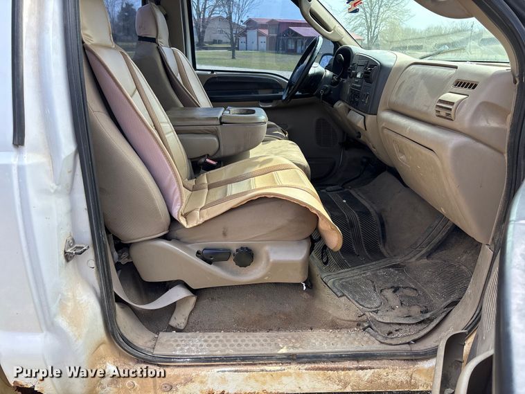 image for item FC5539 2005 Ford F250 Super Duty pickup truck