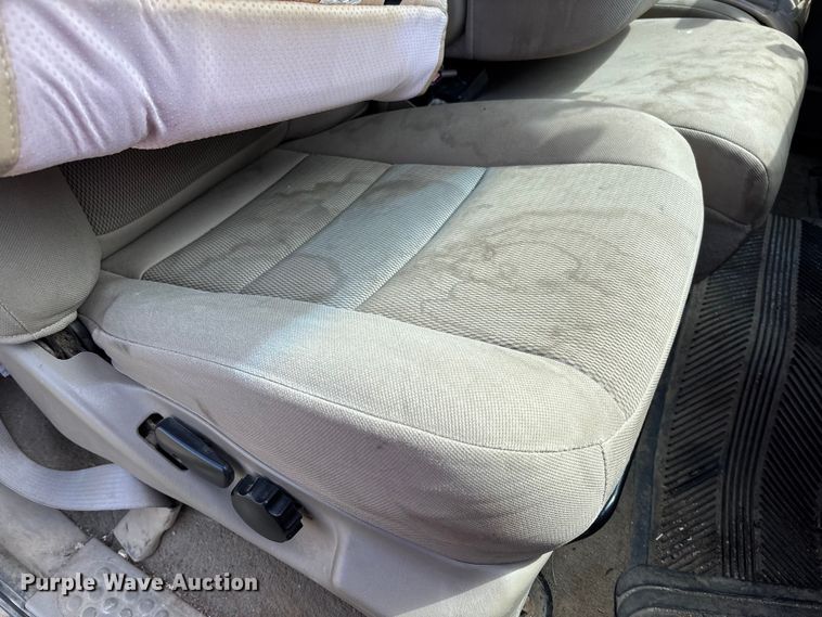 image for item FC5539 2005 Ford F250 Super Duty pickup truck