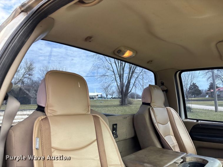 image for item FC5539 2005 Ford F250 Super Duty pickup truck