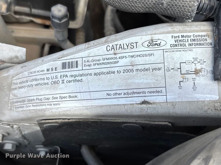 image for item FC5539 2005 Ford F250 Super Duty pickup truck